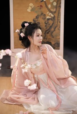 極品福利姬桃暖醬 – 漢服古風入夢