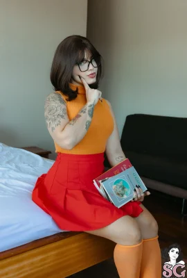 (Suicide Girls)2024年11月11日 – Foxyy – Clumsy Velma(48P)