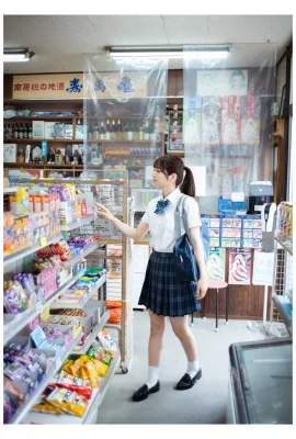 [黒嵜菜々子] 清純JK邪惡形狀 好身材完全藏不住 (20P)