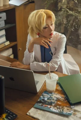 如月灰——赤木律子