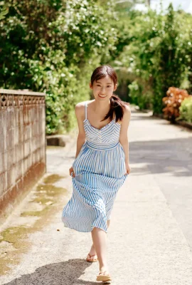 [井本彩花] 超高顏值還有緊緻白嫩身材誘惑力滿點 (28P)