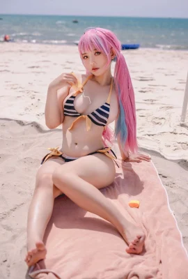 Messie Huang Aqua比基尼