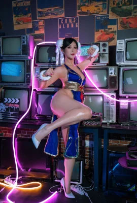 Yunxixi 雲溪溪 – Chun Li 春麗 (75P)