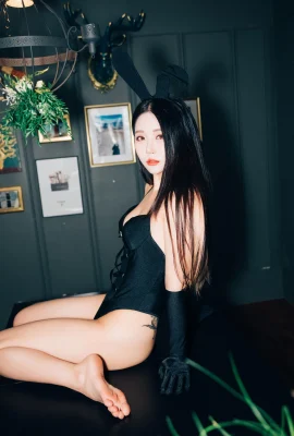 (Jeong Bomi) 身材太惹火 白嫩深溝真的好無敵 (28P)