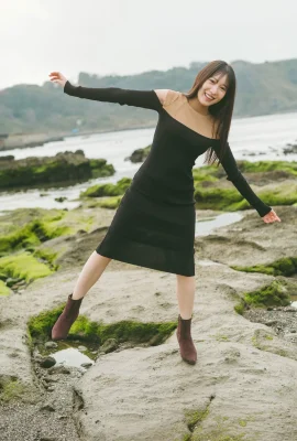 (橫野すみれ) 甜美外表下 飽滿身材殺傷力太強 (22P)
