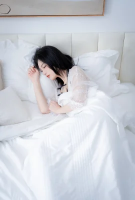 桃良阿宅 – Wake up 1.0 喚醒1.0 (34P)