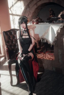 清水由乃 – 間諜過家家 約爾·福傑 戰斗服