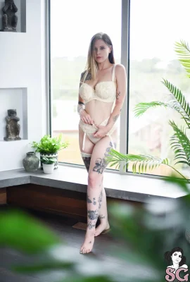 （（Suicide Girls）2025年4月16日 – 芽 – 甜蜜的早晨（59p）