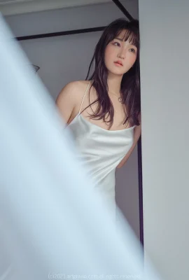 (Hendoong) 精緻臉蛋嫩到發甜 身材曲線也好迷人 (39P)