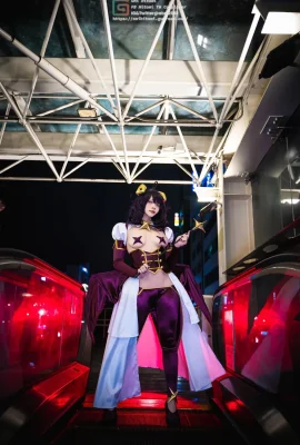 Oni Hitomi  –  Hiiragi Utenaplete version]