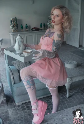 （（Suicide Girls）4月29日，2025年 – 網絡 – 歷史有罪的娛樂與夫人的茶（40p）