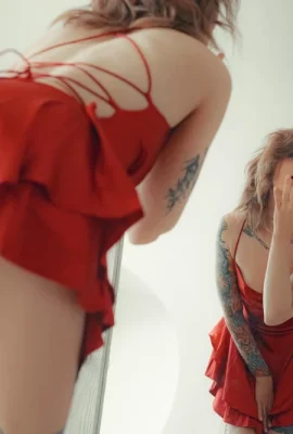 （（Suicide Girls）2025年5月10日 –  Awondrr  – 玫瑰為紅色（46p）