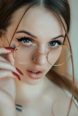 （（Suicide Girls）2025年5月28日 – 凱蒂·米利根（Katy Milligan） – 我的驚人外觀（59p）
