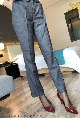 Pilot NO.009 Xiao Le 小樂– Black Silk Pants
