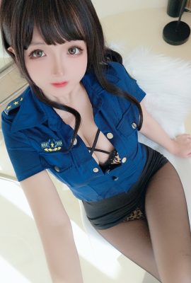 日奈嬌Vol.038 豹紋女警 B
