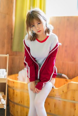 小倉千代w Vol.005 紅色體操服