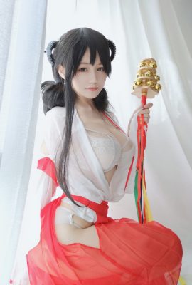 小倉千代w Vol.008 有點不對勁的巫女