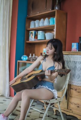 古怪的狗，Momoko Amsei