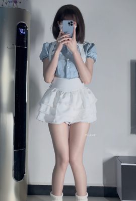 Bai Long Mao Nu 白龍貓女– 肉絲白蕾絲