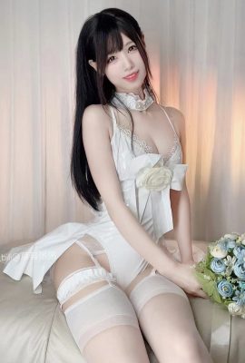 Cao Mei Zhou Zhou 草莓粥粥– 2023-10月艦長福利 C