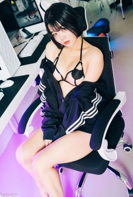 Loozy Zia 지아 – 帶 SP A 的電腦房