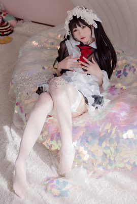 黏黏團子兔– 黑白女僕