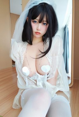 女主角K – 白雙子