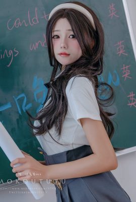 黏黏團子兔– 實習老師的歡迎儀式AndTouch It