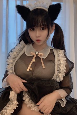 蜜桃少女是依醬呀– 黑絲女僕