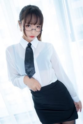 神樂坂真冬 Vol.055 電子夥伴-White Office White Office A