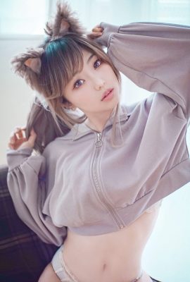 Ely_eee ElyEE子 – 和我一起待在家裡第二部分
