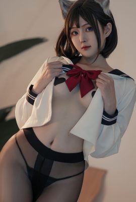Natsuko夏夏子– 大尾巴喵