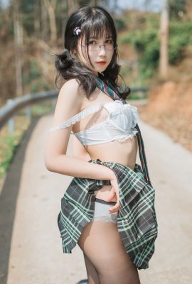 逐月SU – Wild Dew 野露