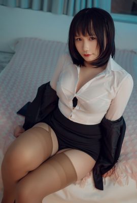 麻花麻花醬– 秘書