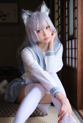 Elyee 2024年4月– B.Veranda White Cat