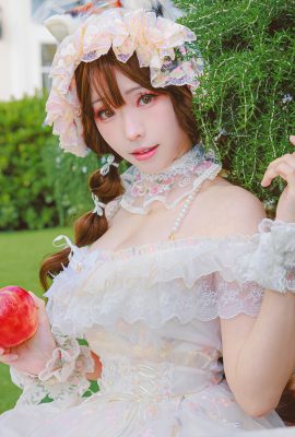Elyee 2024年5月– B.Red Panda And Apple